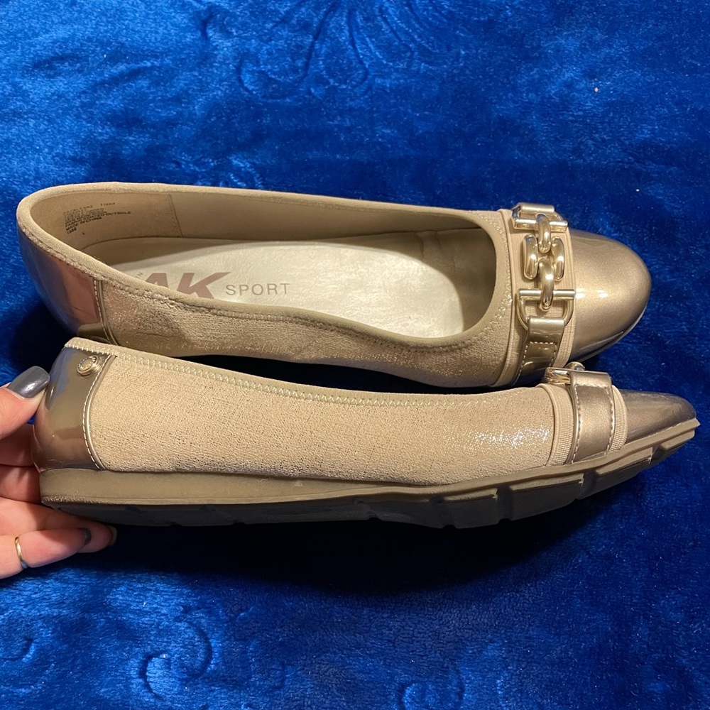COPY - Anne Klein flat